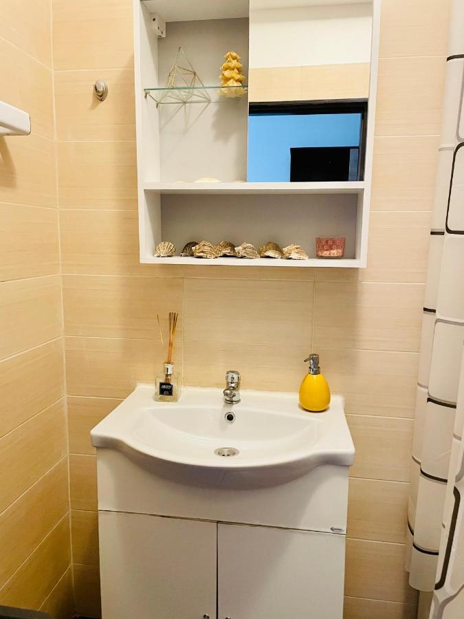 Dream Sury Apartment - Metrou Leonida, Spital Obregia Bucarest Esterno foto